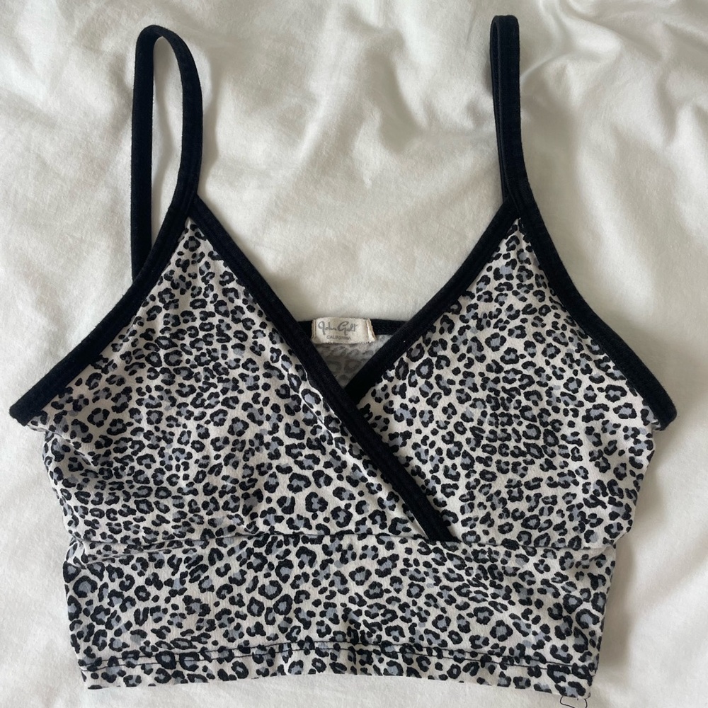 Brandy Melville cropped cheetah print tank